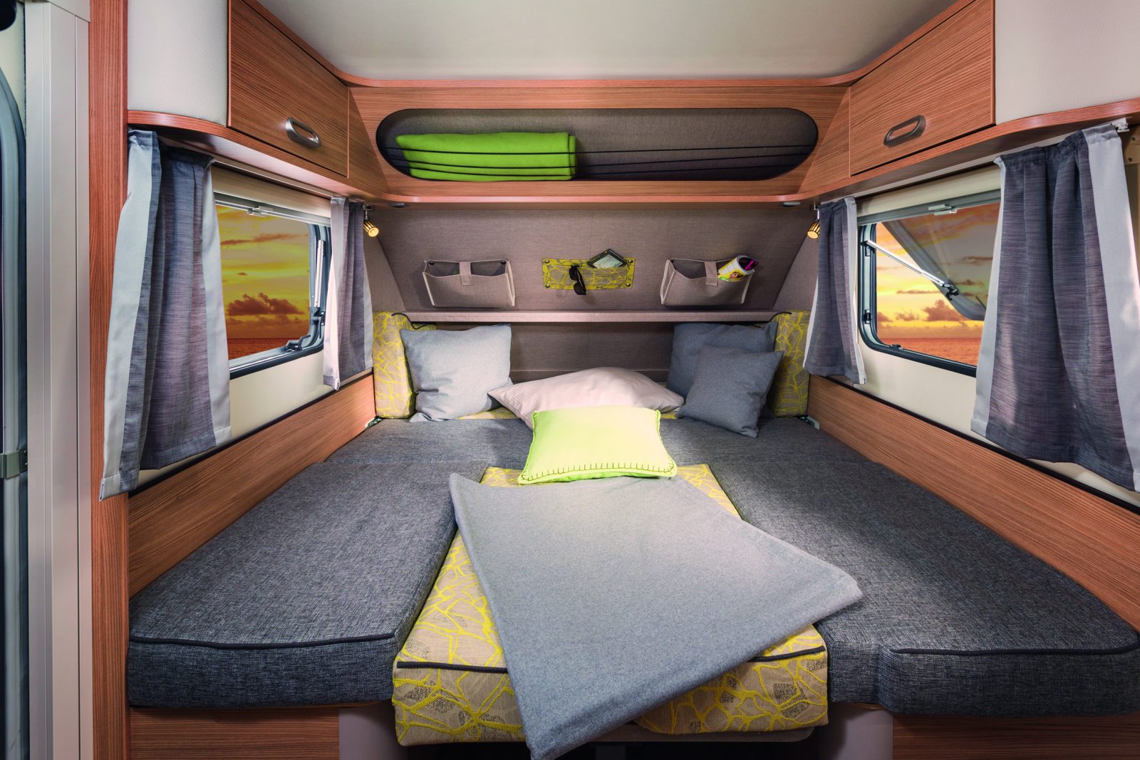 T@b -offraod interior